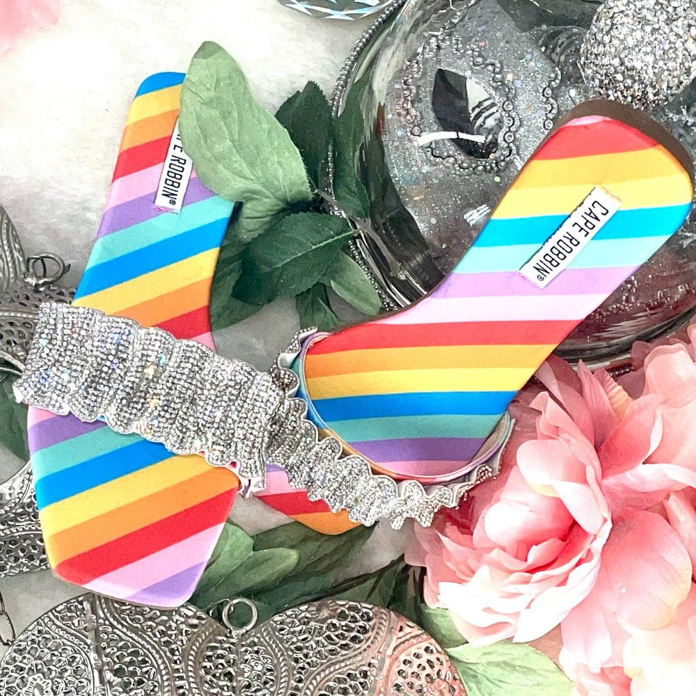 Gorgeous rainbow embellished silver sandal - Picture 4 of 9